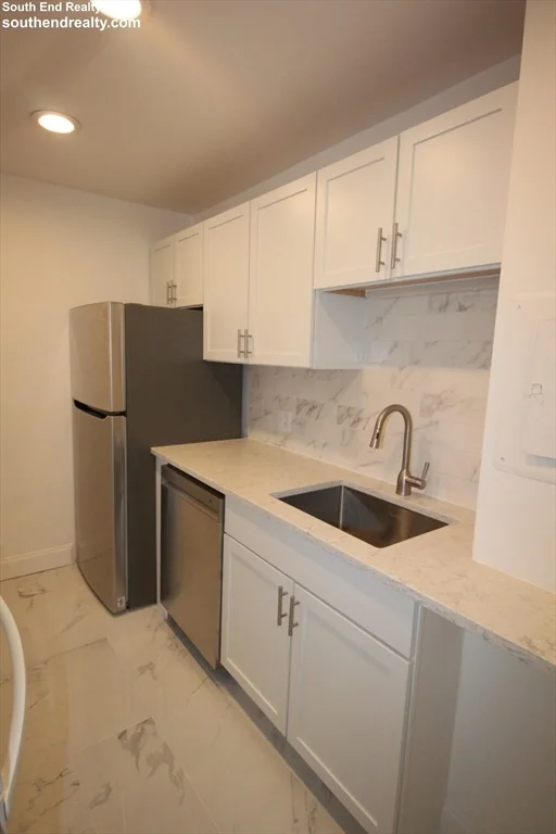 277 Beacon St, Back Bay
