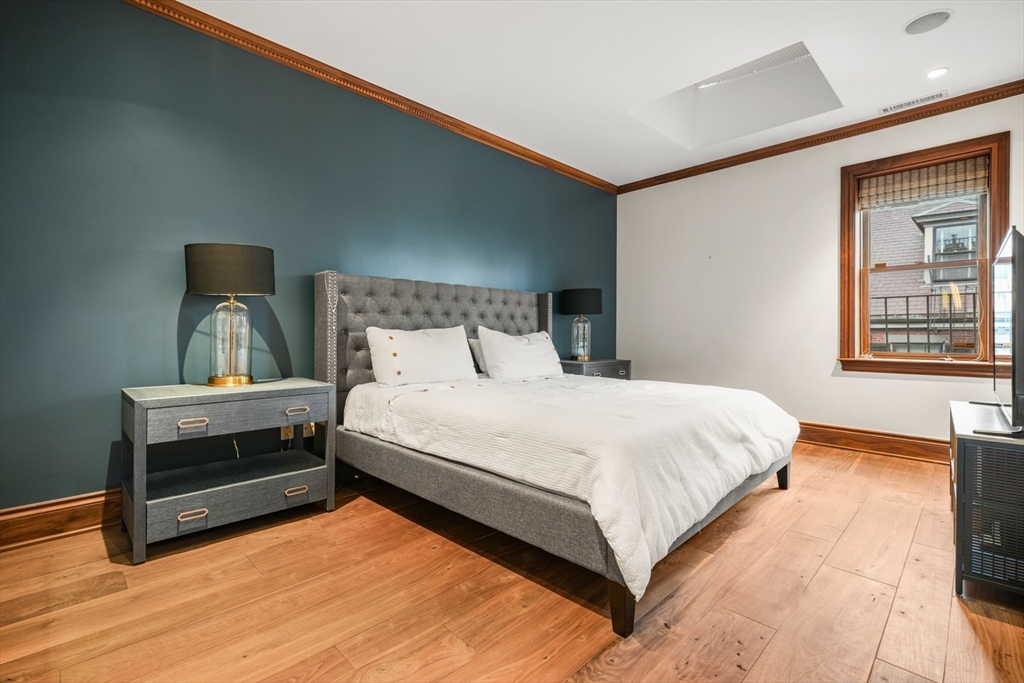 102 Myrtle St, Beacon Hill