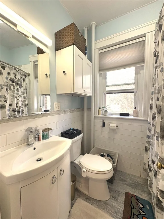 72 Strathmore Rd, Brighton