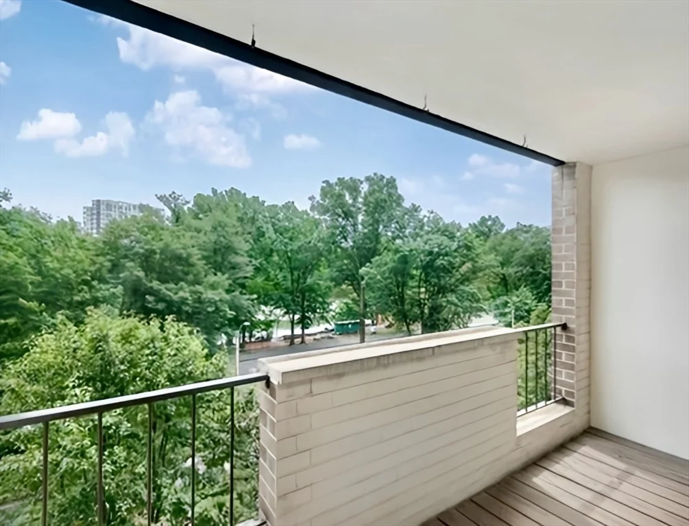 33 Pond Ave, Brookline Village