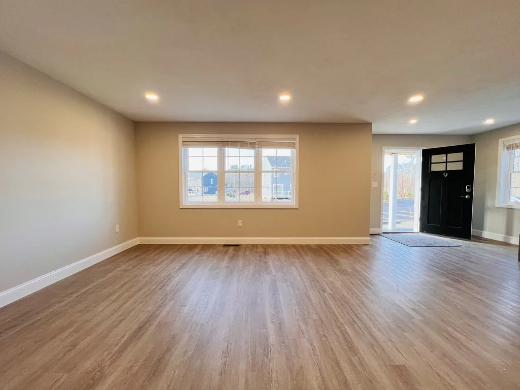 10 Glacier Path, Middleboro