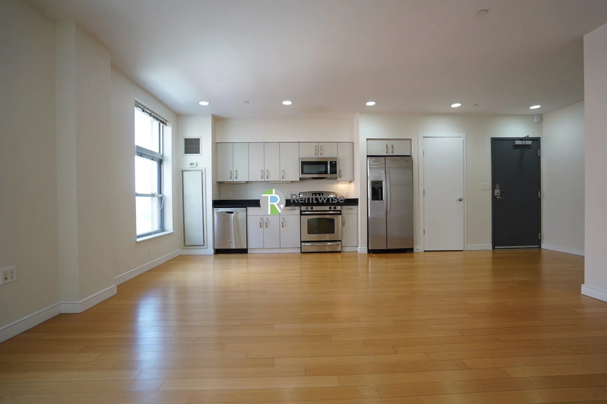 601 Albany St, South End