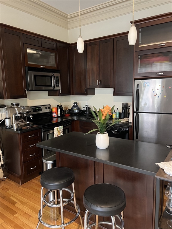 73 Charles St, Beacon Hill