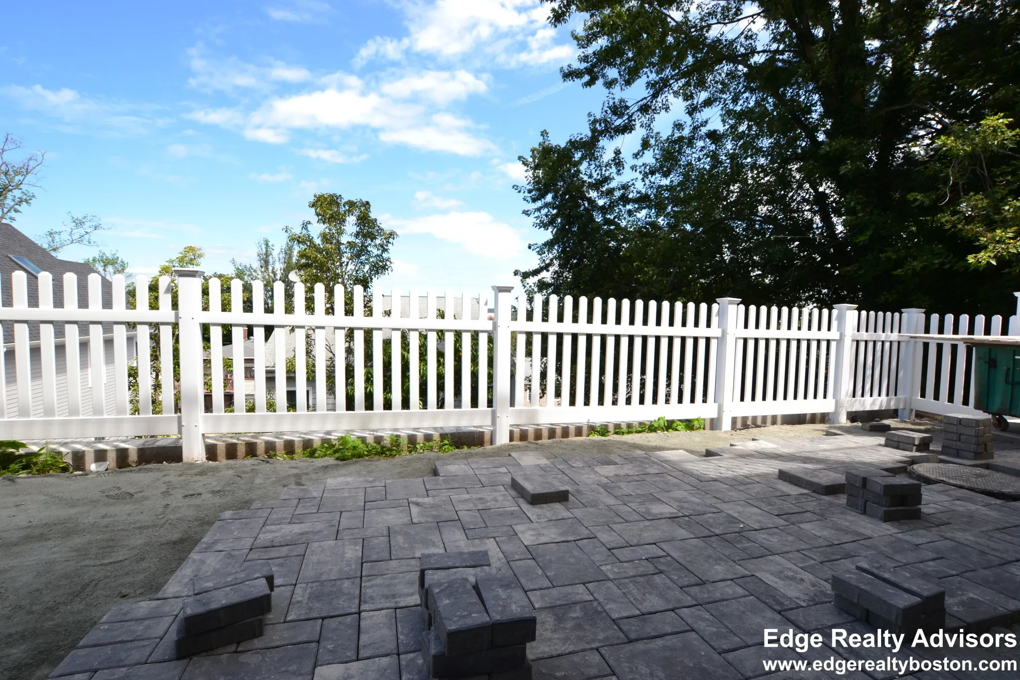 164 Bigelow St, Oak Square