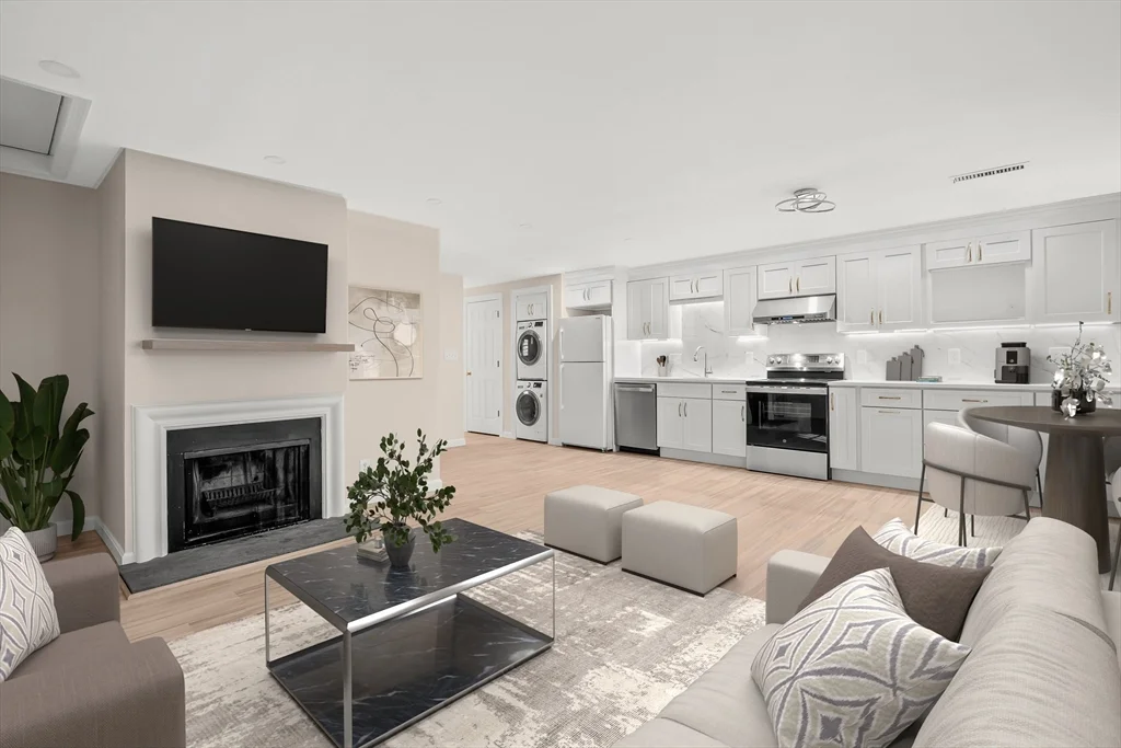 4 Jericho Rd, Weston