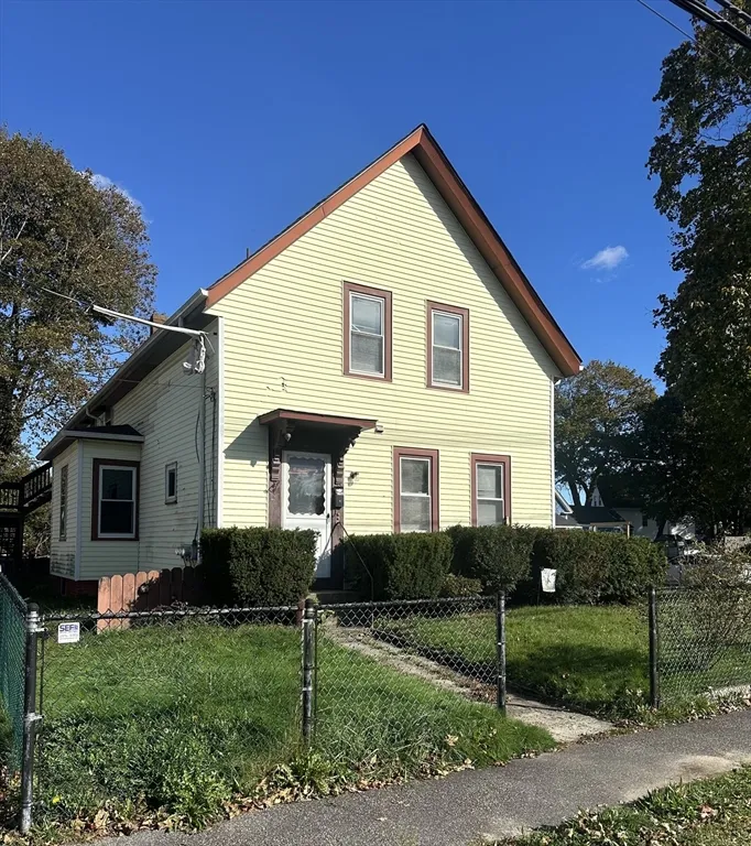 19 Forest, Middleboro