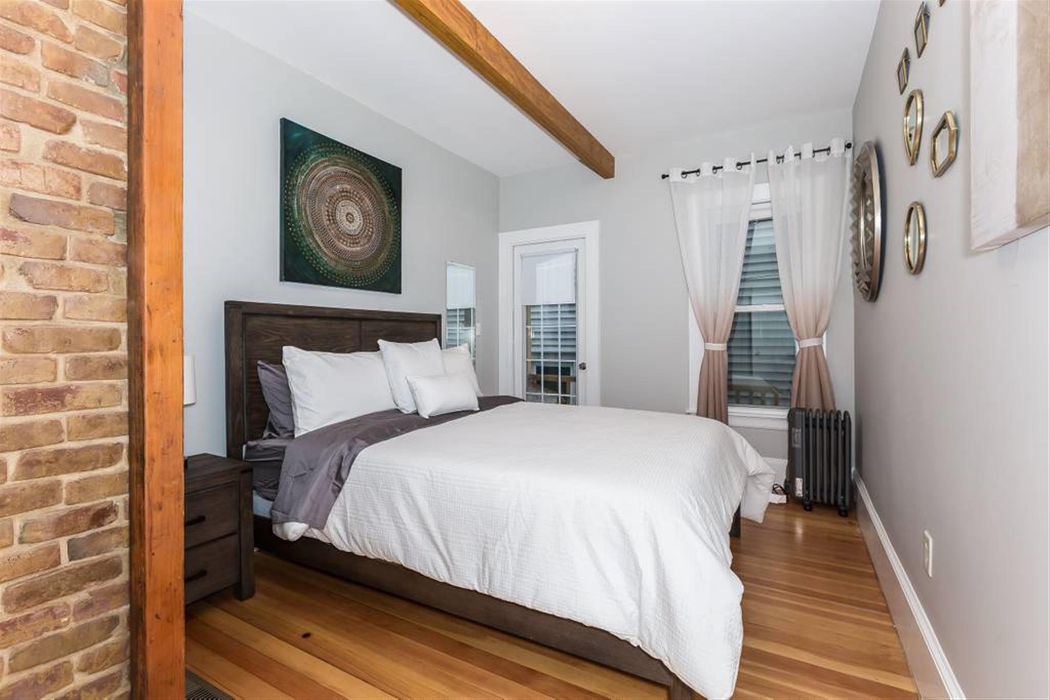 98 Elm St, Somerville