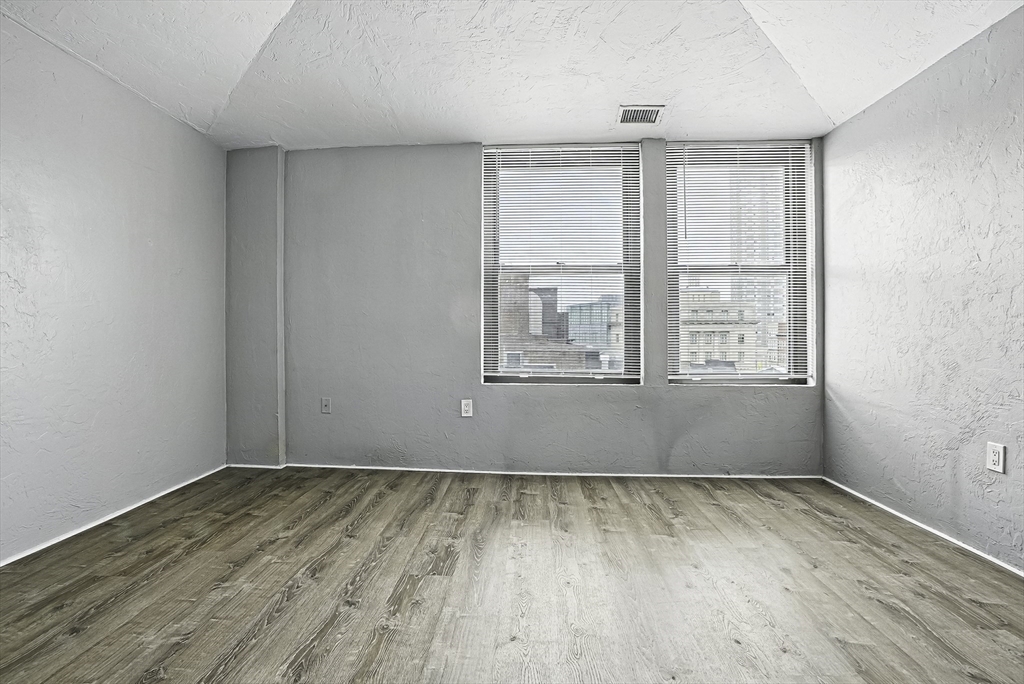 531 Main St, Worcester