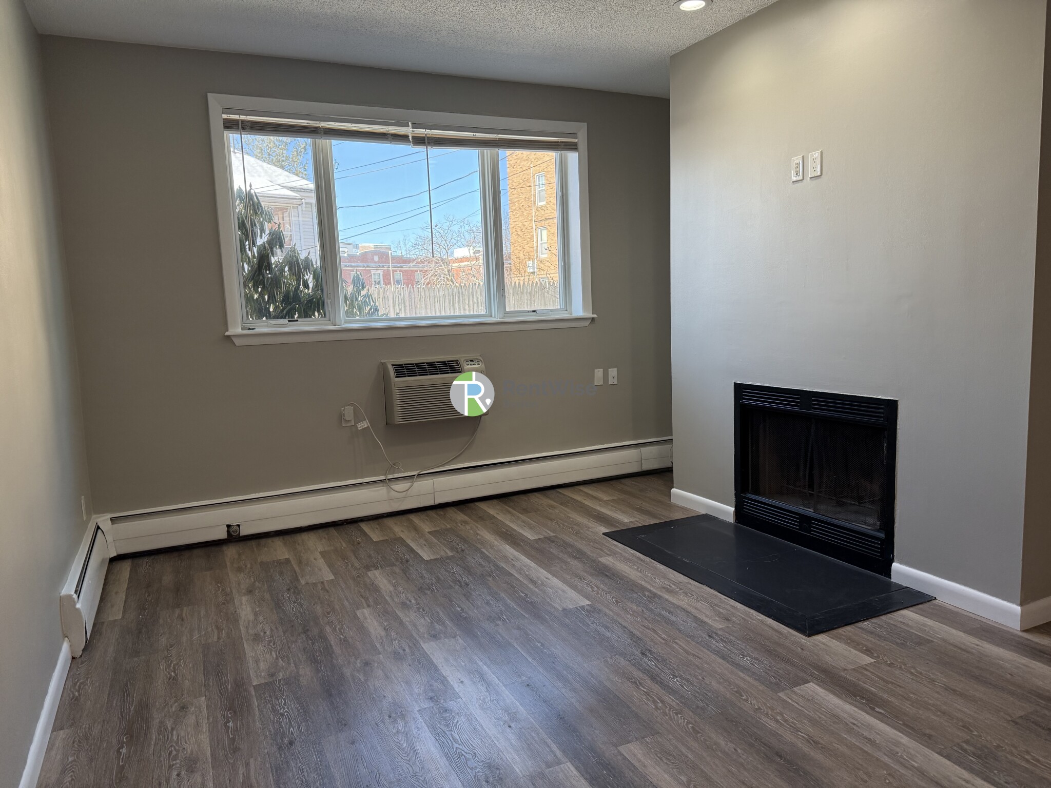 50 Evergreen St, Jamaica Plain