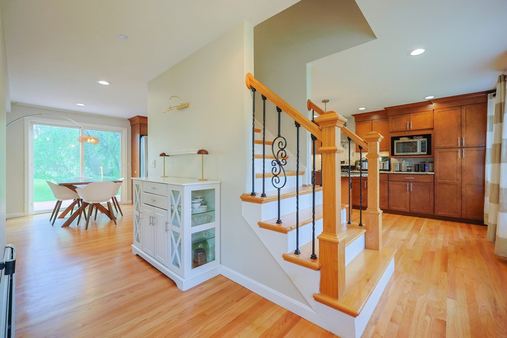 52 Galway Dr, North Attleboro