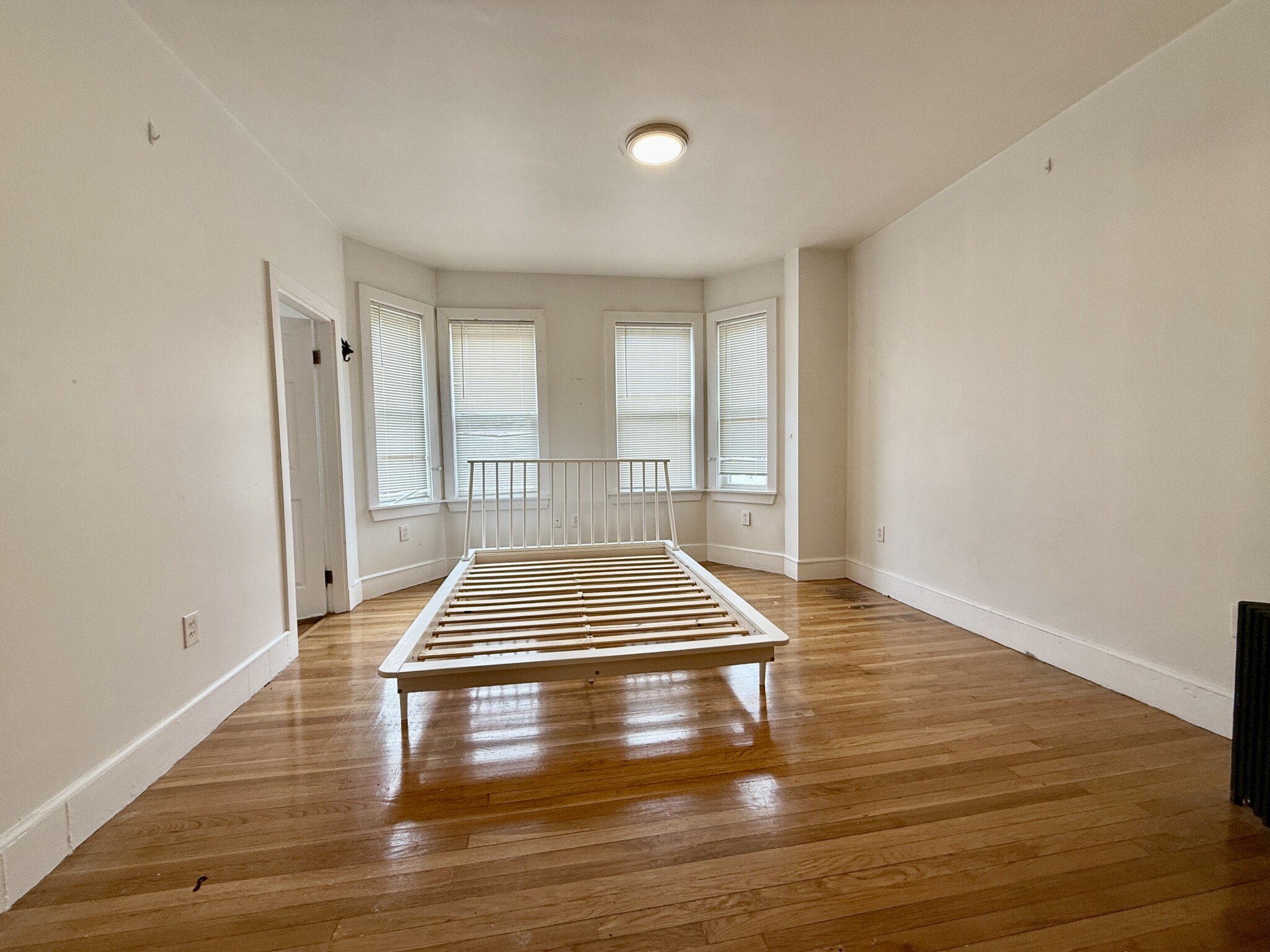 16 Creighton St, Jamaica Plain