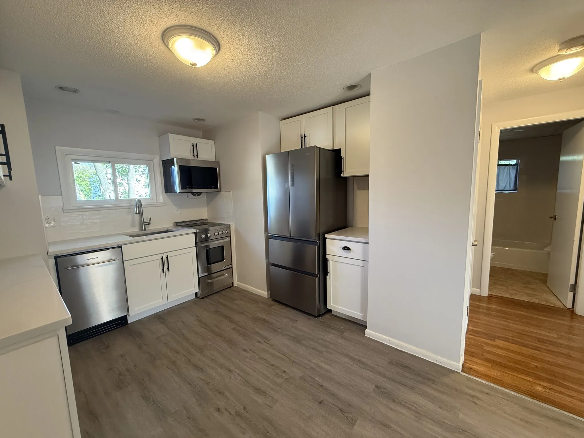 8 Friend St, South Side