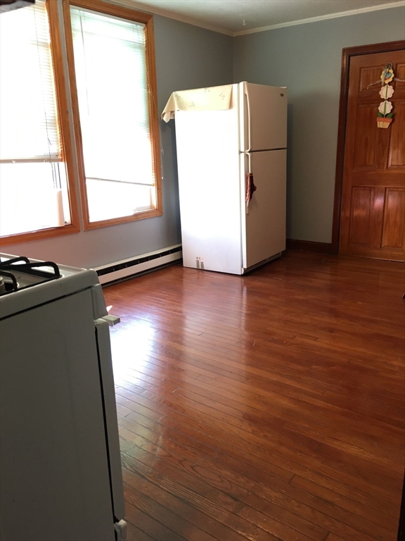 739 Parker St, Mission Hill