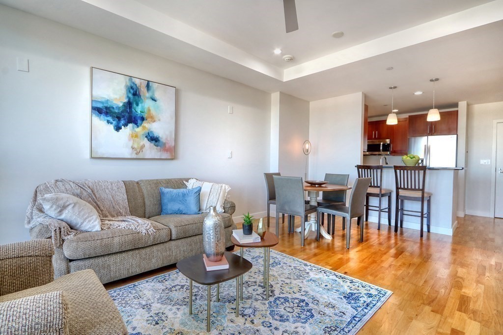 100 Station Landing, Wellington