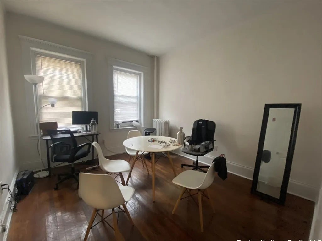 327 Huntington Ave, Fenway