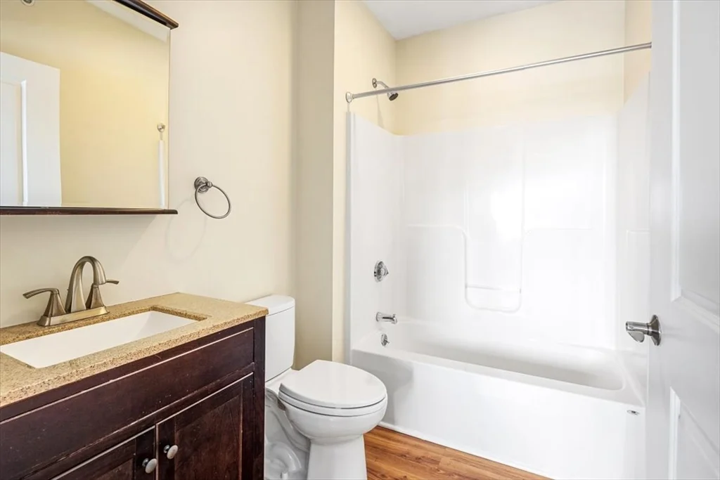 225 West Squantum, Montclair