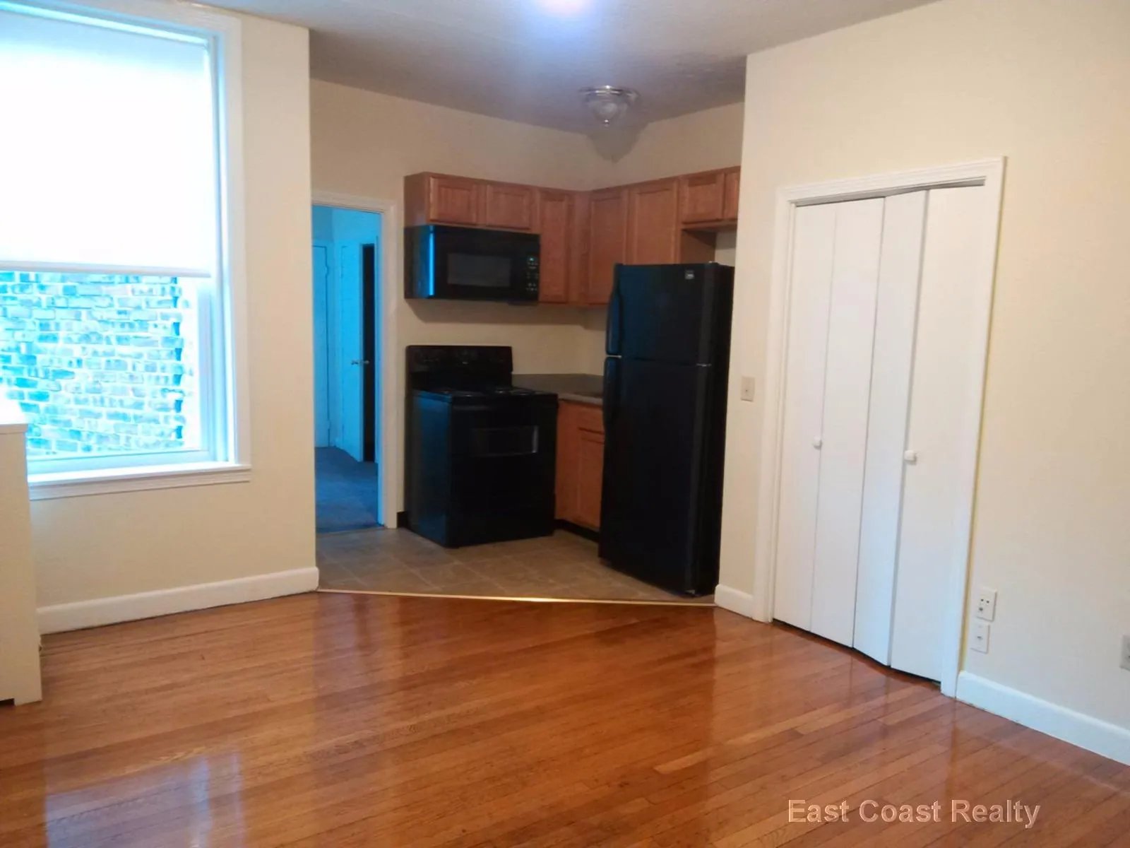 1132 Commonwealth Ave, North Brookline