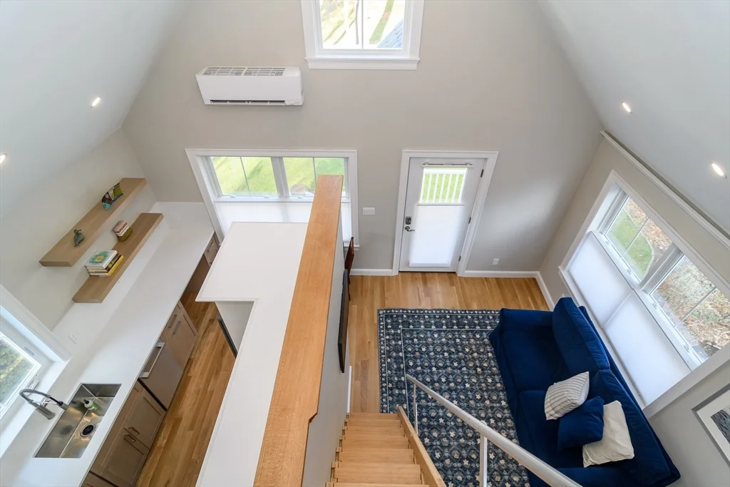 12R Maugus Ave, Wellesley Hills