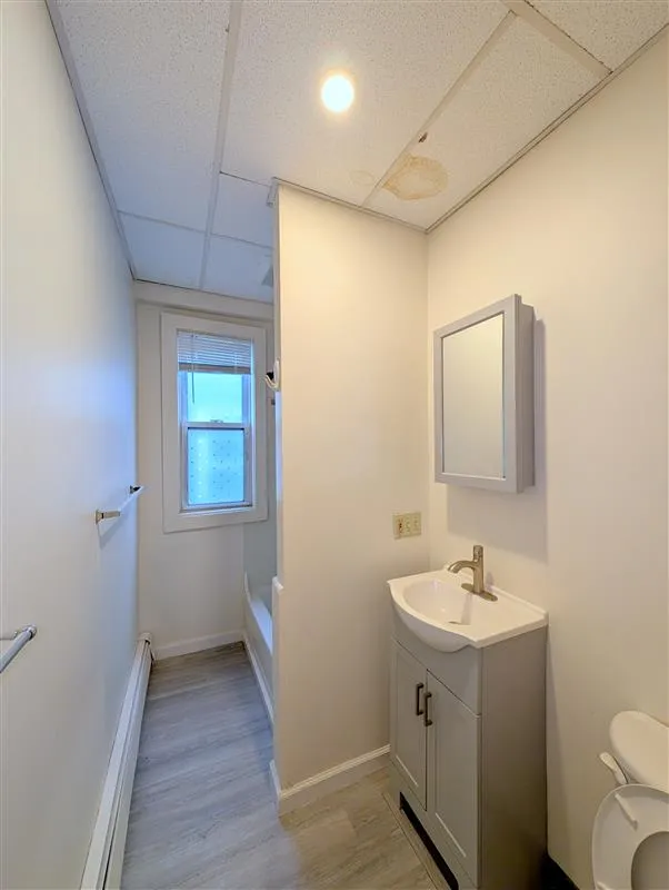 61 Webster Ave, Ward Two