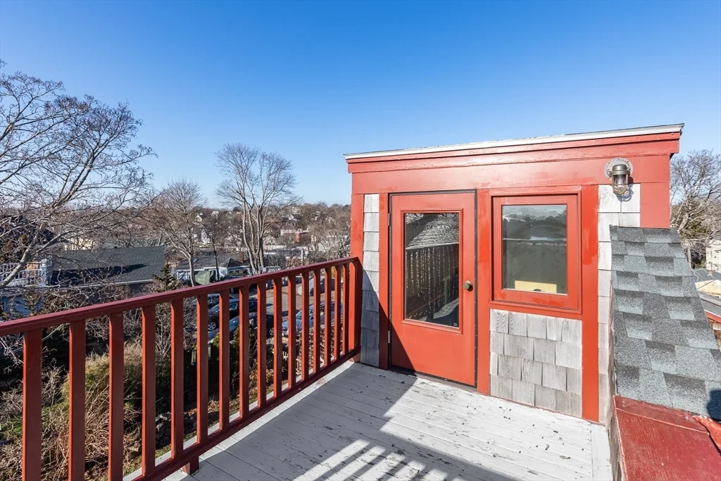 14 Nicholson Hill, Marblehead