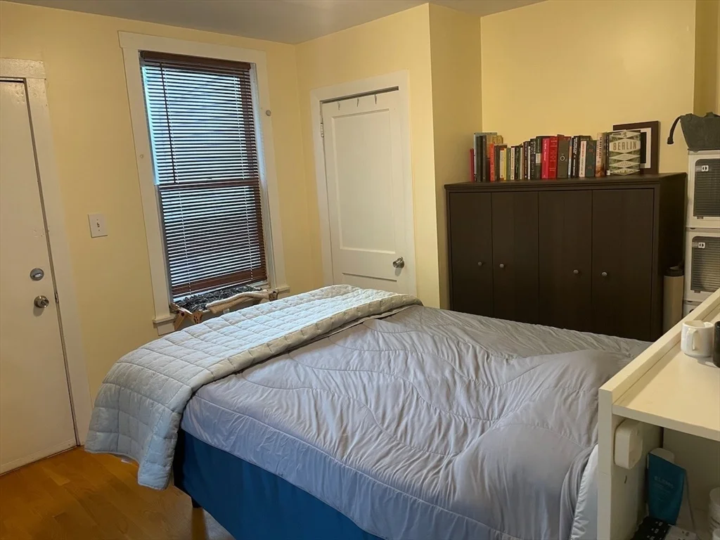 25 Andrew St, Cambridgeport