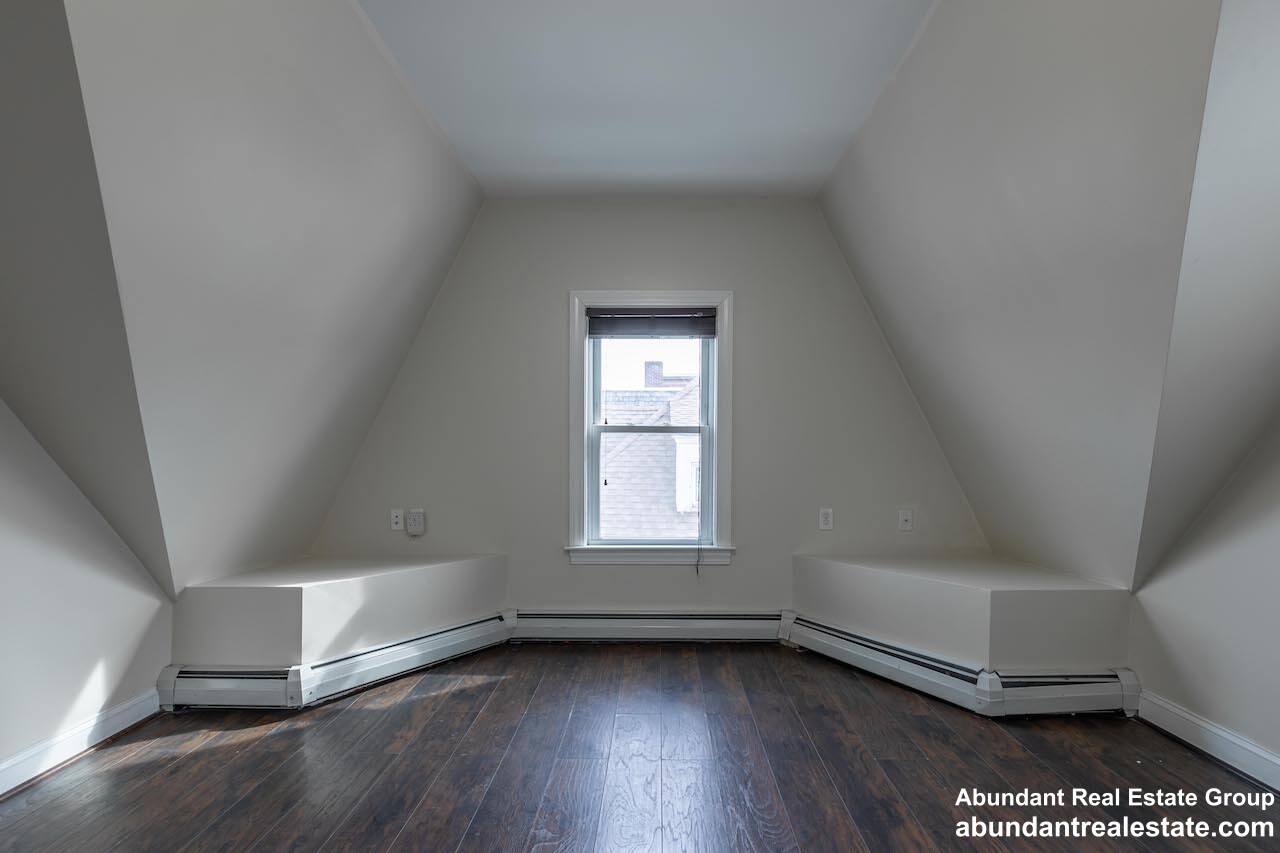 376 Medford St, Winter Hill