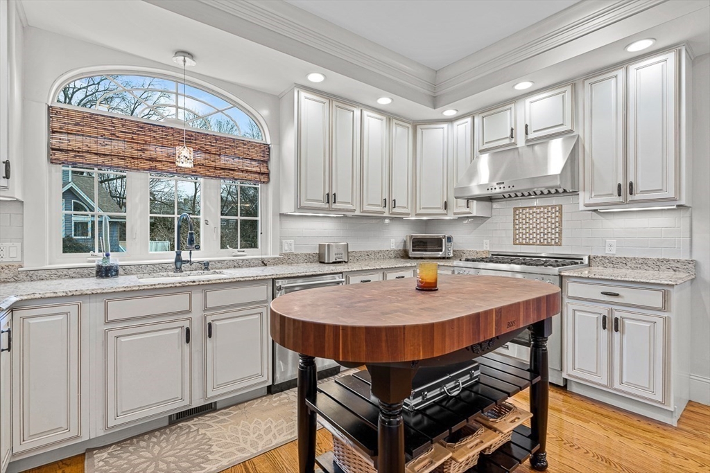 34 Glen Rd, Winchester