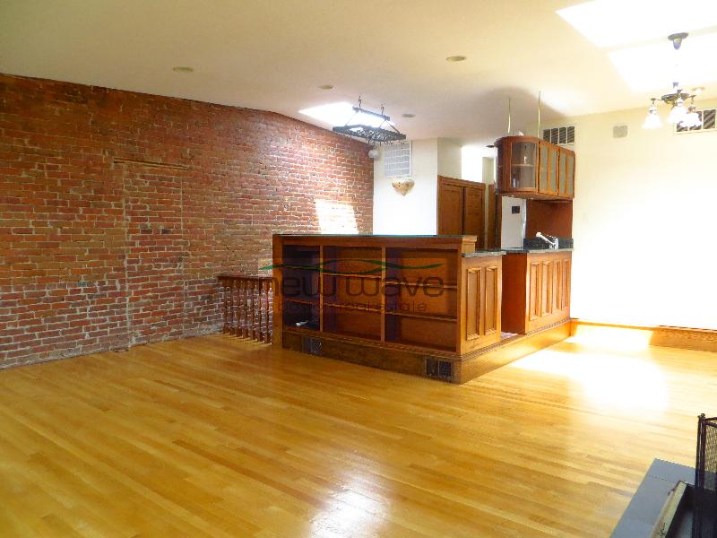 17 Holyoke St, South End