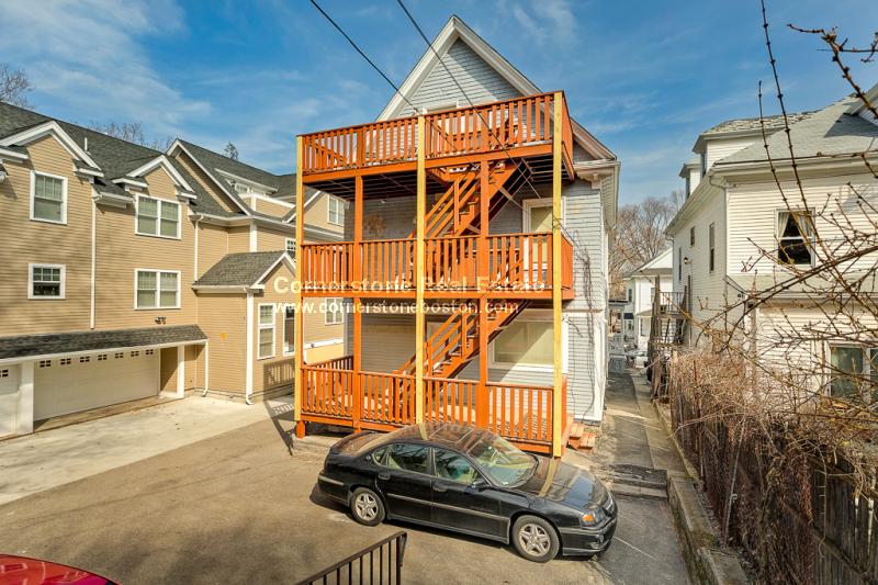 28-30 Hillside St, Mission Hill