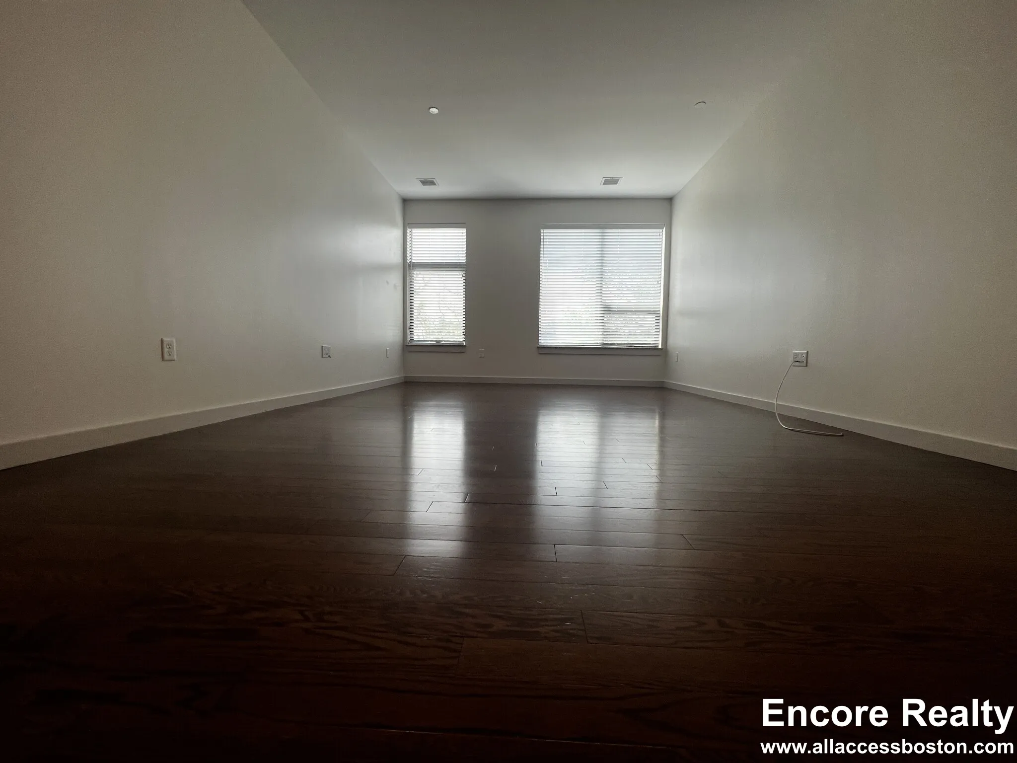 455 Harvard St, North Brookline