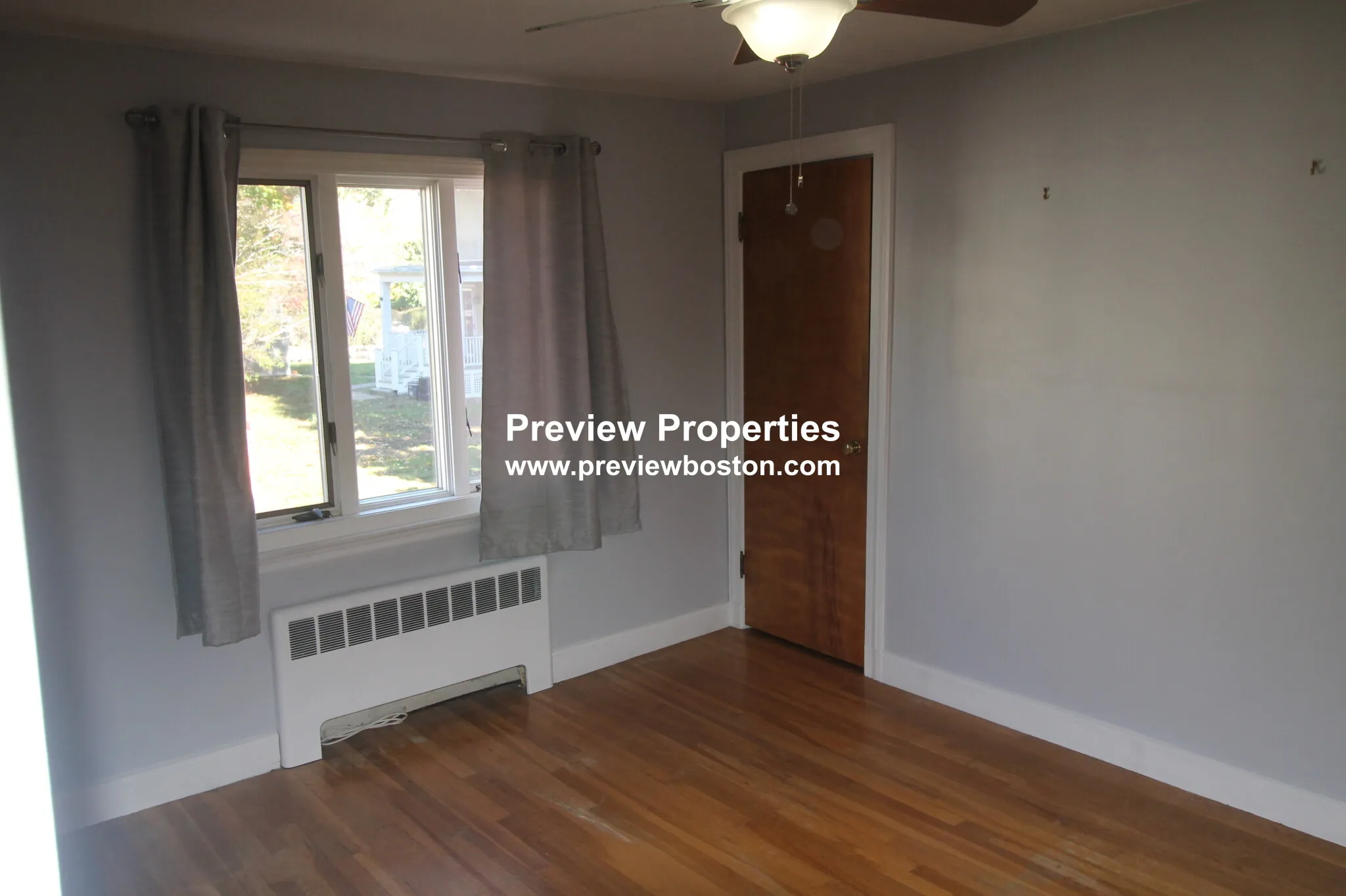 14 Caltha Rd, Oak Square