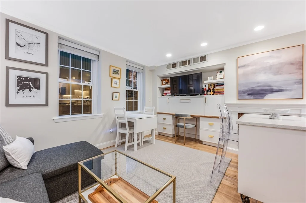 45 1/2 Garden St, Beacon Hill