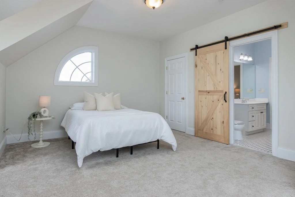 63 Skyfields Dr, Groton