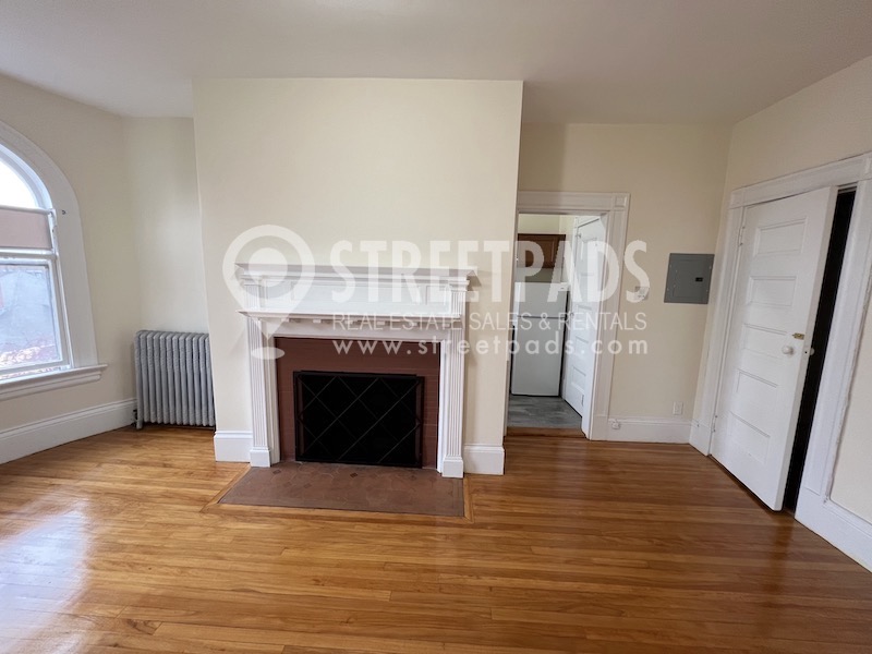 2 Ware St, Mid-Cambridge