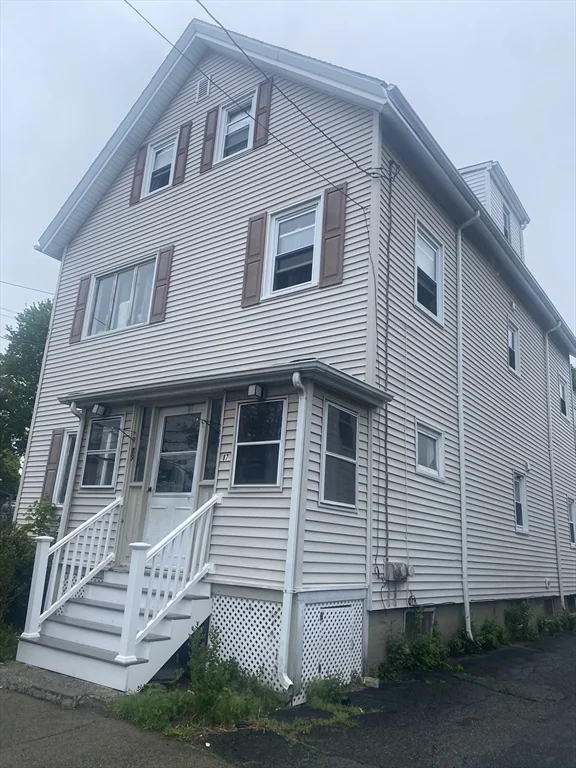 87 Spring St, Medford