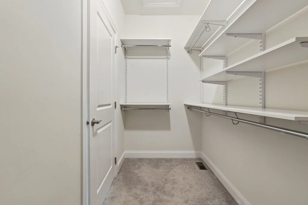 105 Phoebe St, Methuen