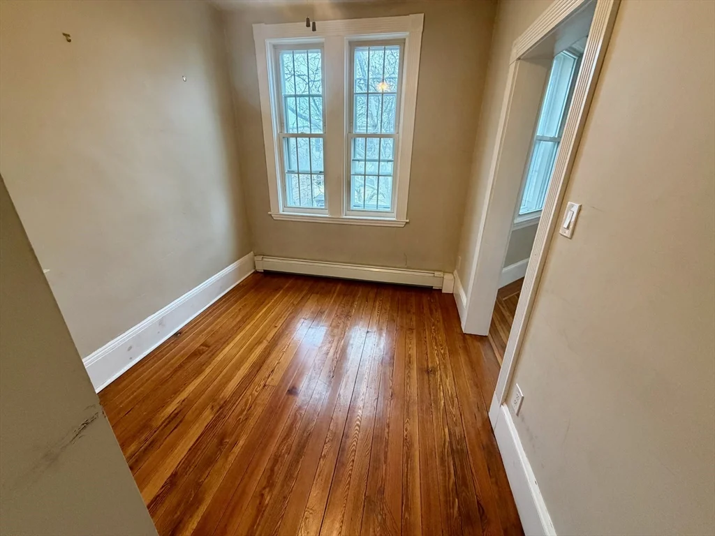 324 Chelsea St, East Boston