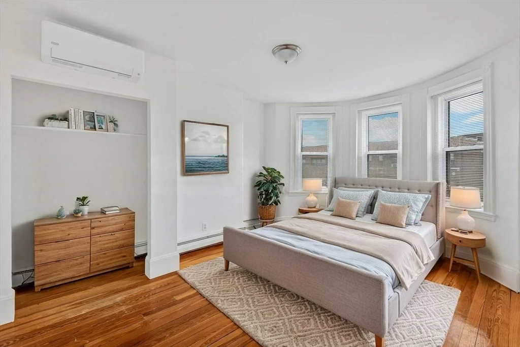 864 Huntington Ave, Mission Hill