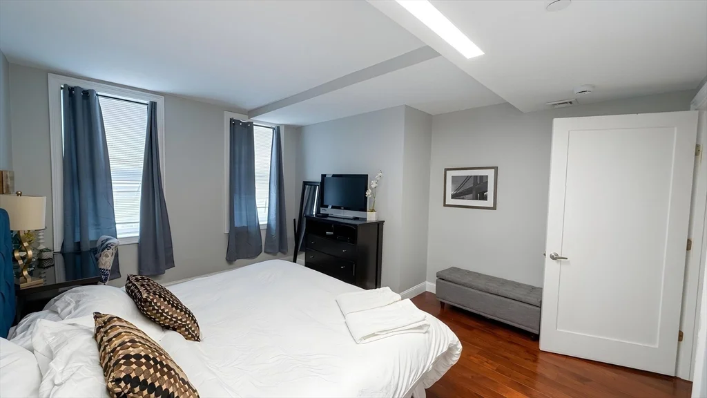 9 Anderson, Beacon Hill
