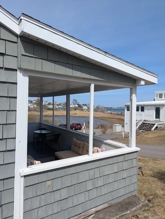 12 Cove Rd, Little Neck