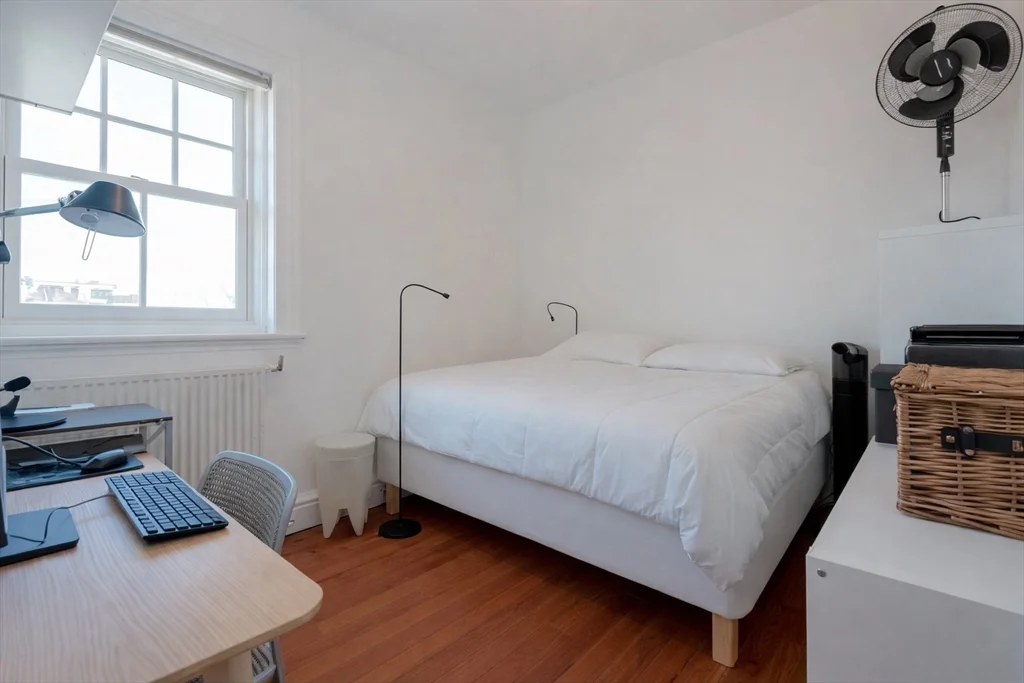 371 Harvard St, Harvard Square