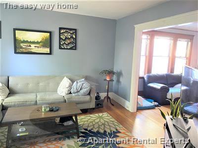 35 Irvington Rd, Tufts