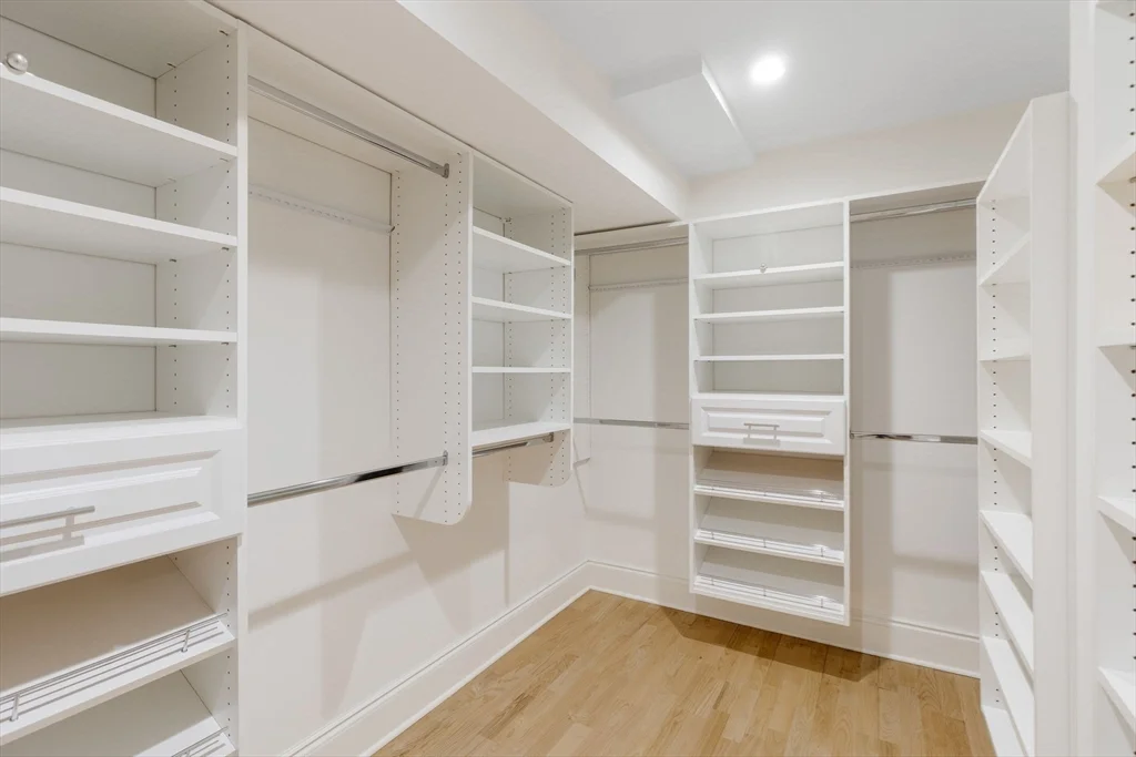 368 Concord Ave, West Cambridge