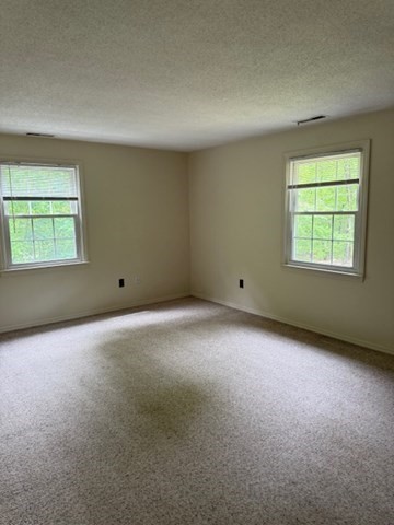 609 Flat Hill Rd, Lunenburg