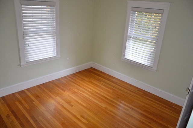 4 Harvard Rd, Belmont