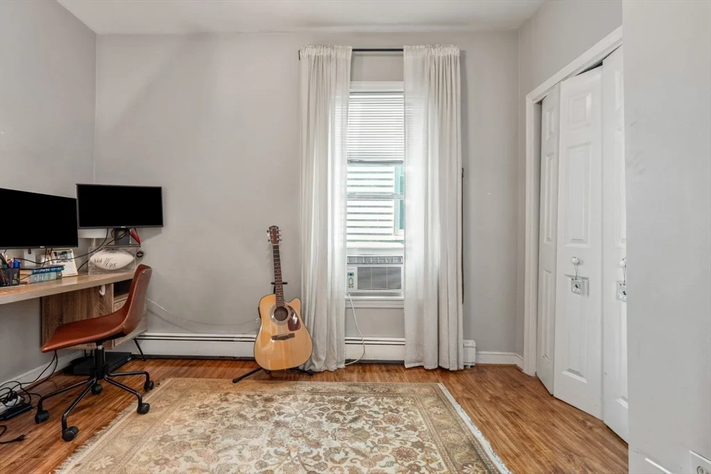 159 M, South Boston