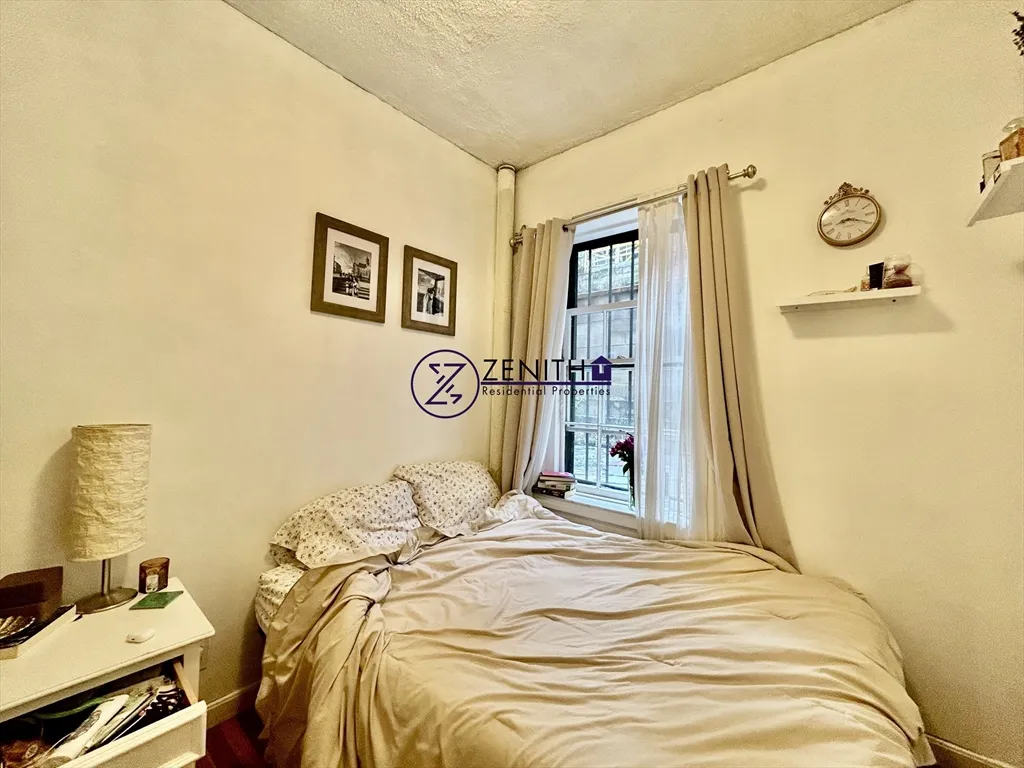 76 Phillips St, Beacon Hill