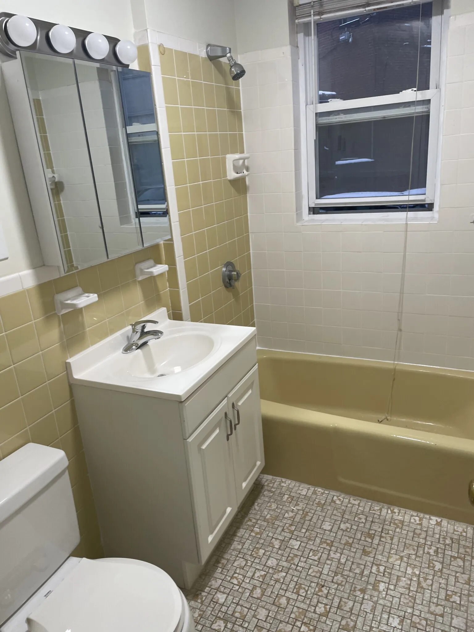 402 Highland Ave, Davis Square