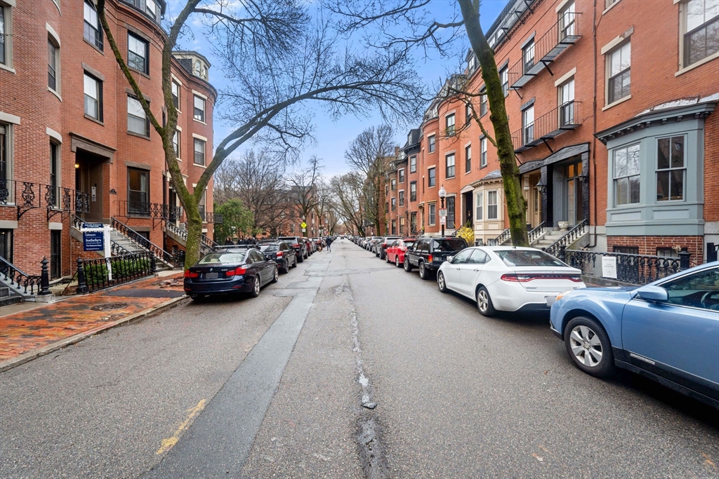 81 Waltham St, Boston