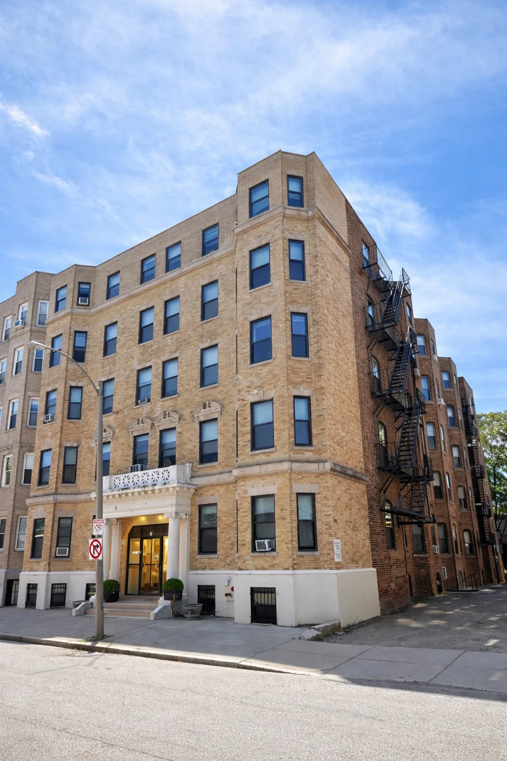 5 Royce Rd, Allston